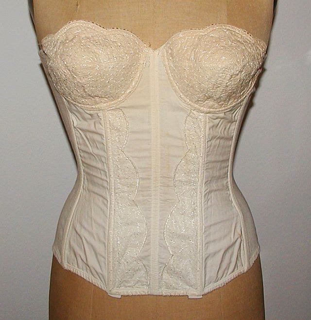 Vintage 50s Ivory Corset. M. 1950 Merry Widow Bustier. White.