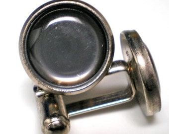 Smoky Mother of Pearl Snap Cuff Links Item No: 16072