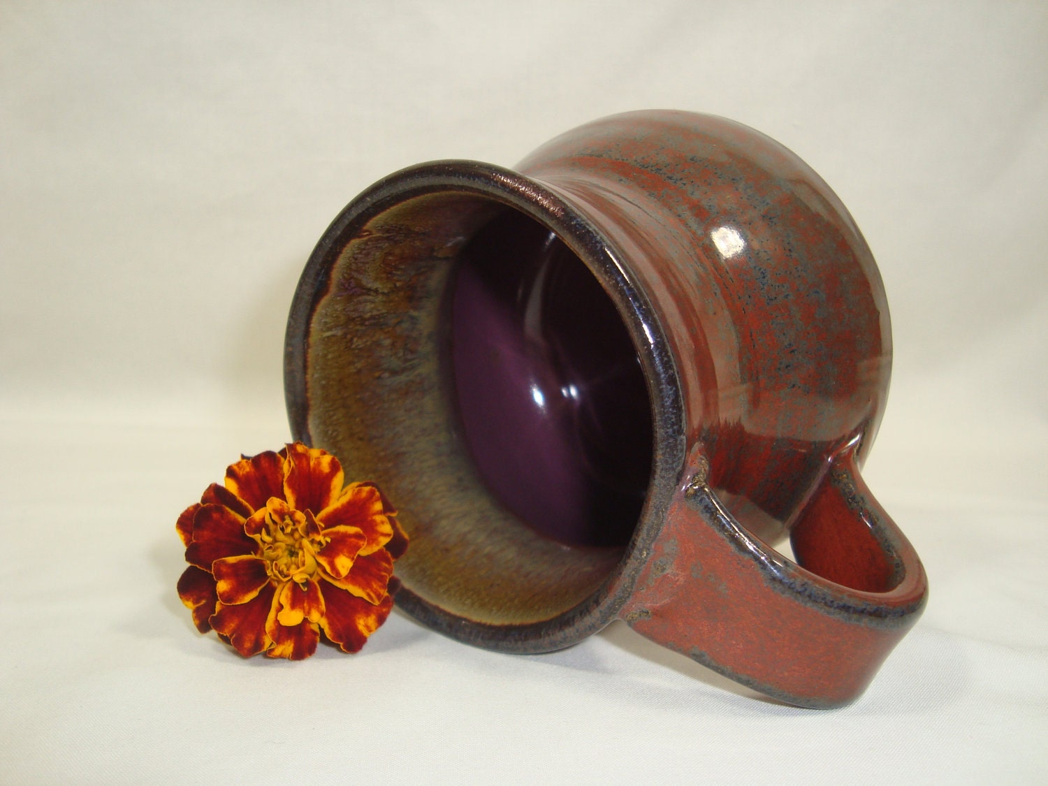 Wide base mug big bottom coffee mug 12 oz