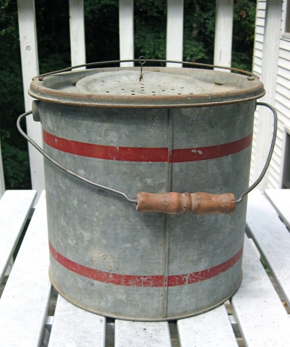 Vintage Falls City Anglers Choice Minnow Bucket With Original