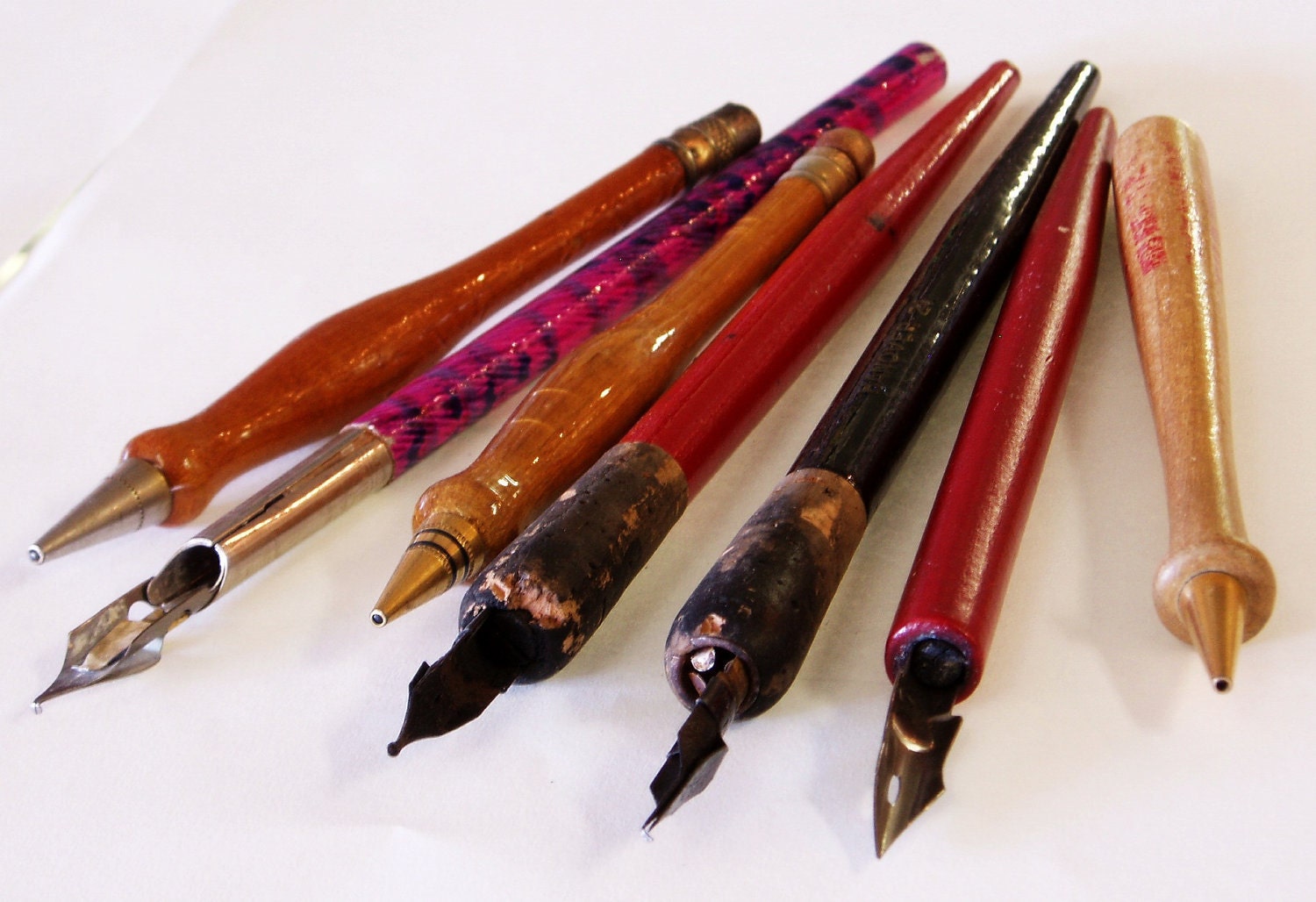 Lot of 7 Vintage Calligraphy Fountain Pens Supplies