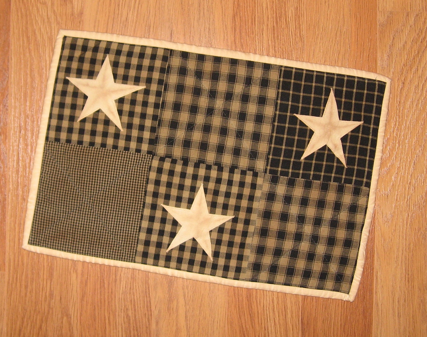 Primitive Stars Quilted Placemat Black Plaid Tea Dyed 12 x 18