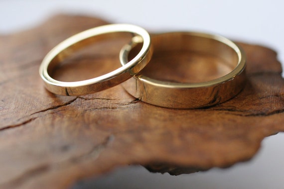 14k yellow gold flat band wedding ring set 2 rings