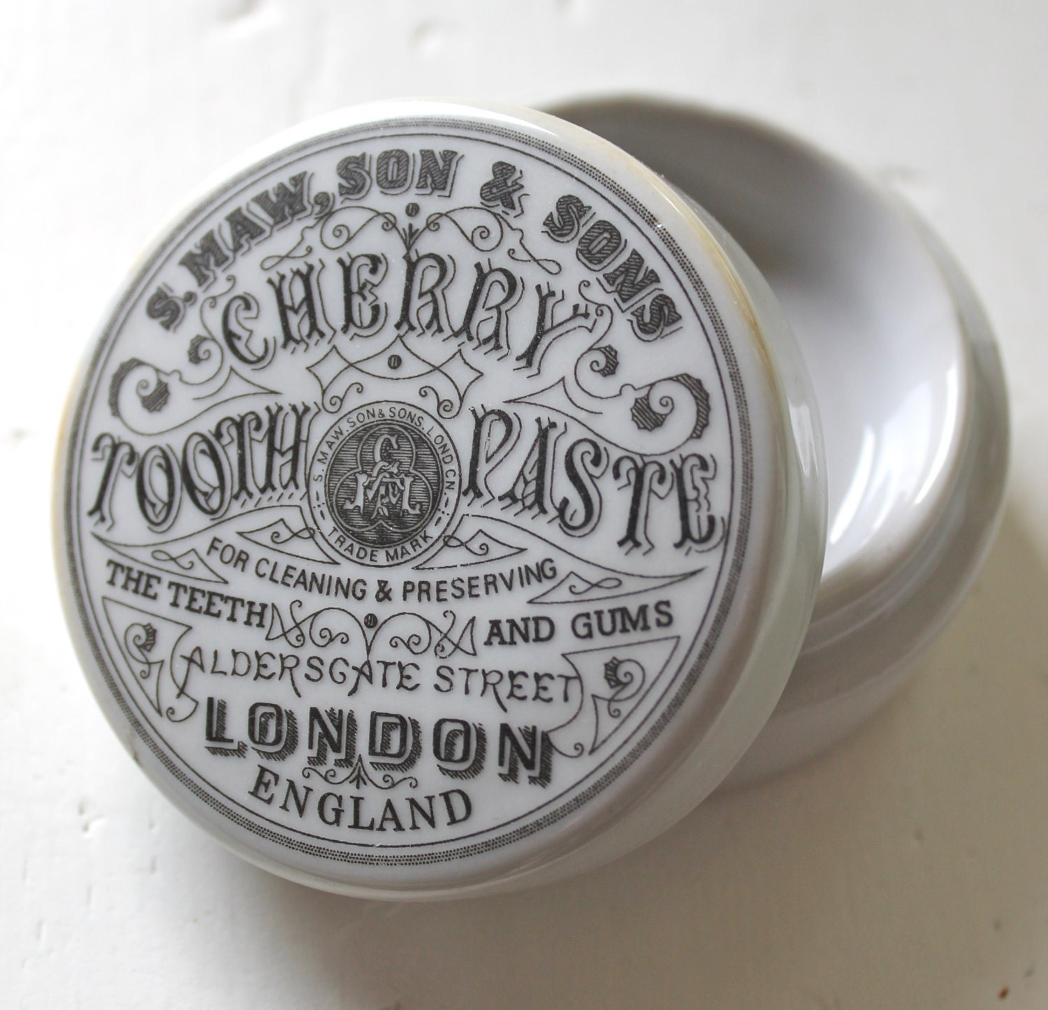 Antique English Toothpaste Pot