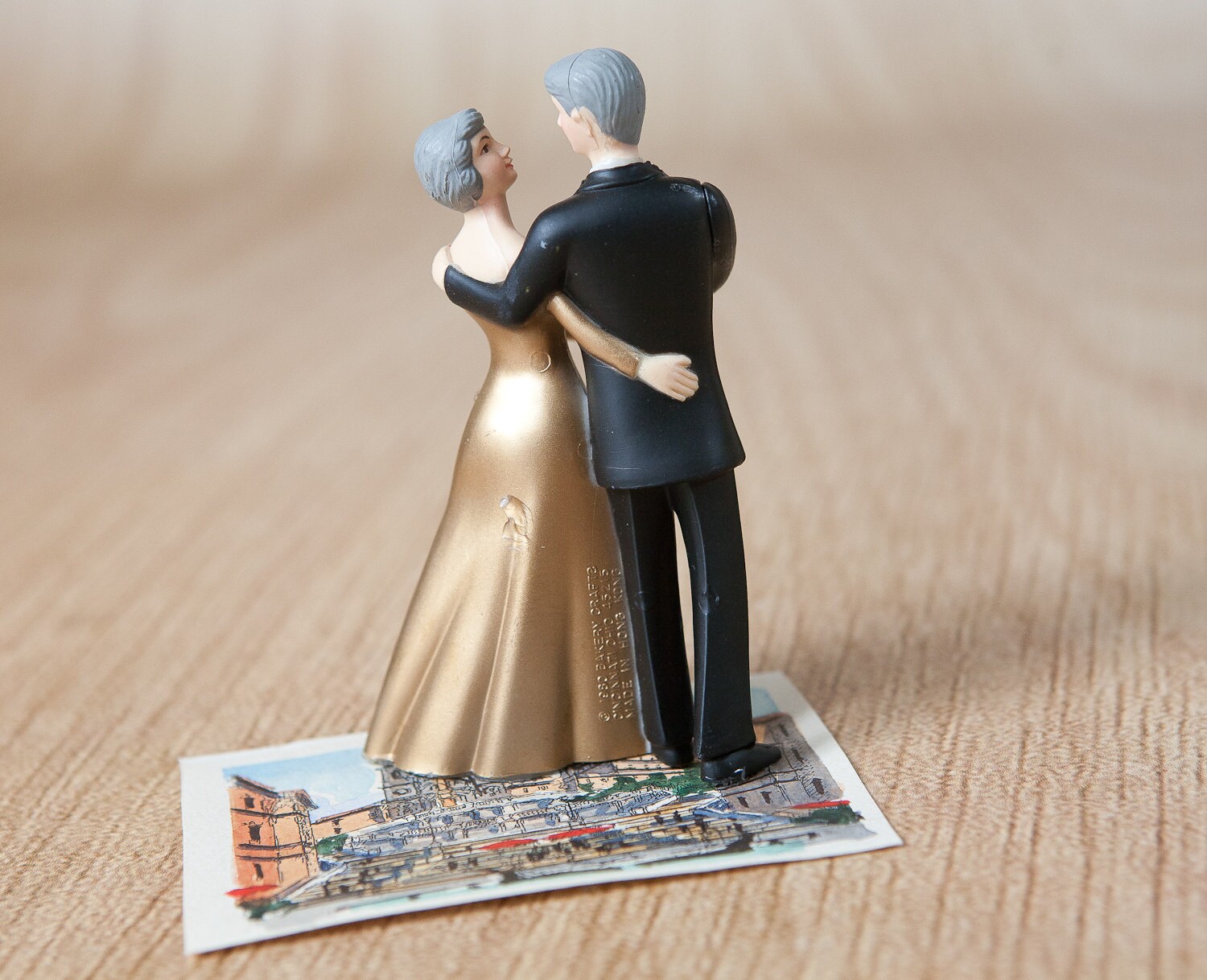 Anniversary Cake Topper Golden 50 Years by Bakery Crafts