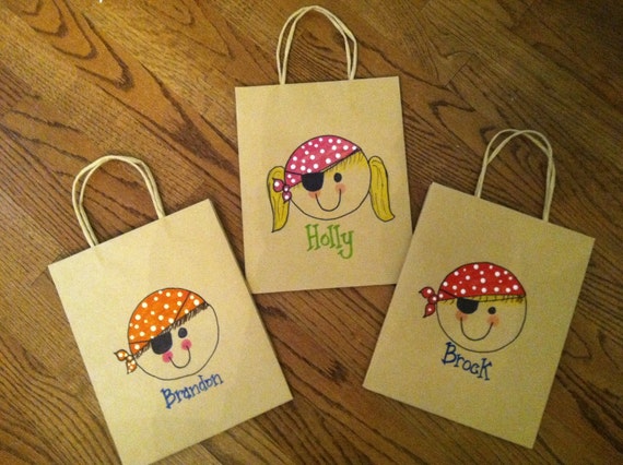 personalized-pirate-party-favor-bags