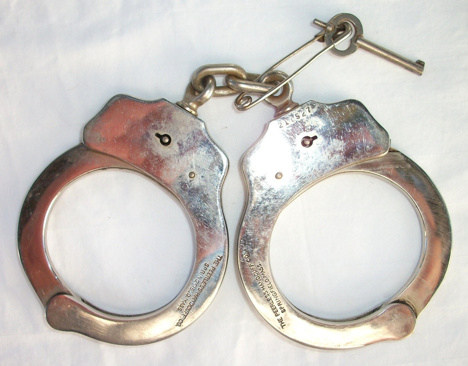 VINTAGE PEERLESS HANDCUFFS With Key The Peerless Handcuff