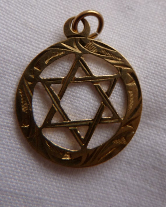 Vintage 9 ct GOLD Star of David pendant with inscription