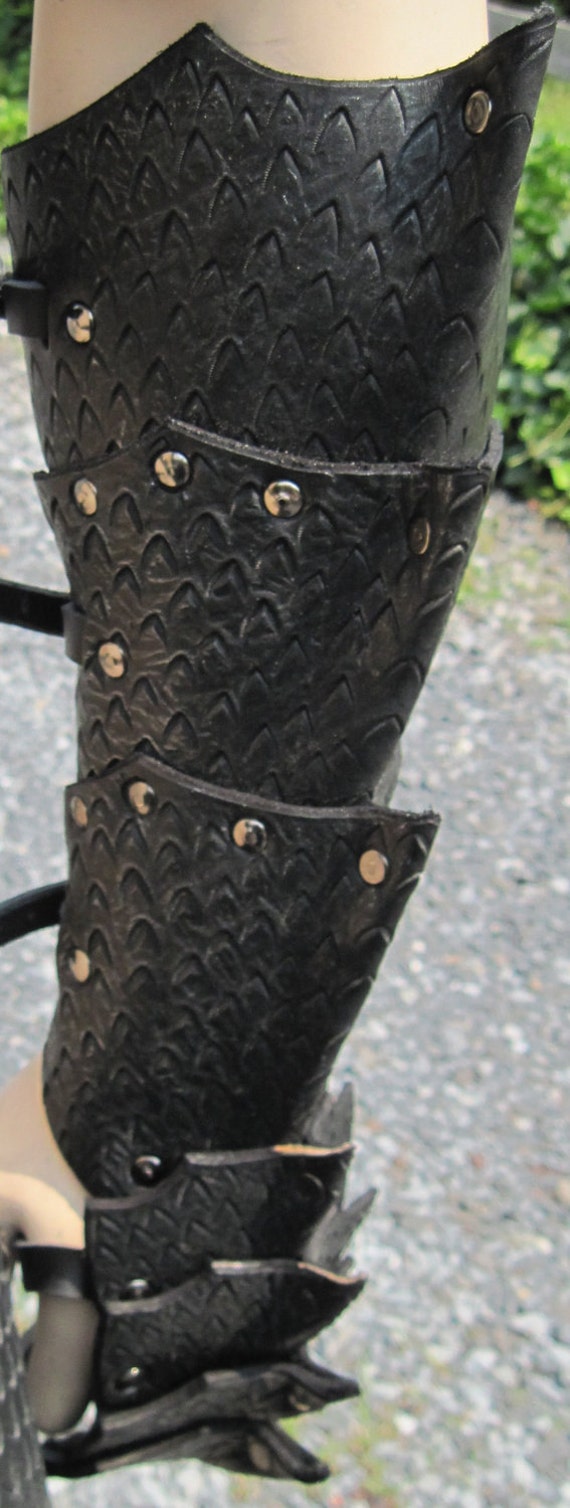 Leather Armor Dragon Scale Gauntlets