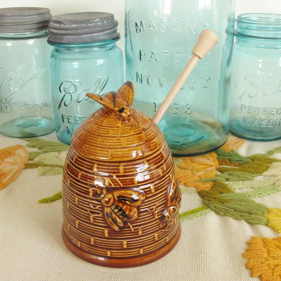 Vintage Beehive Honey Pot Ceramic Brown Jar With Bees
