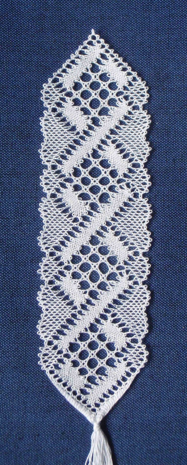 Pattern for Tom's bookmark bobbin lace