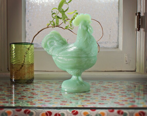 is y milk white Glass Dish Rooster Covered Jadeite