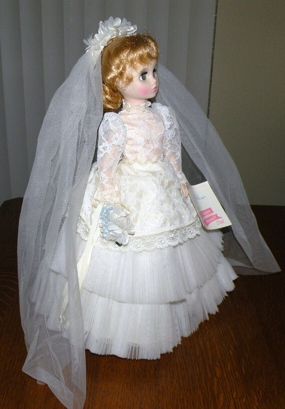 Madame Alexander ELISE Bride Doll 17 inches Tall