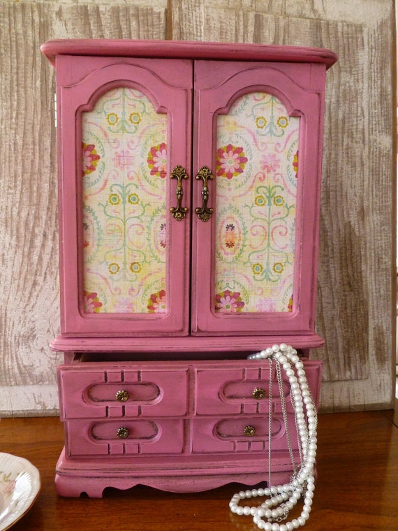 Pink Distressed Jewelry Box