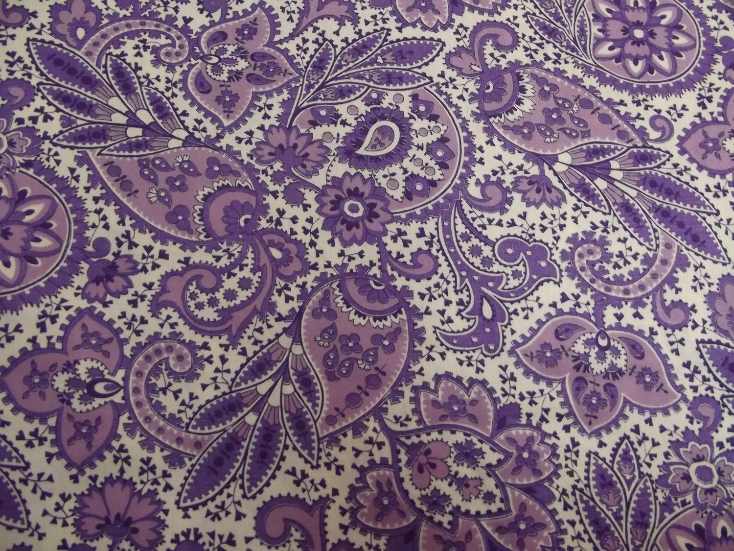 5 BUCK a YARD Purple Persian PAISLEY Bandana Print Almost 5 Yds