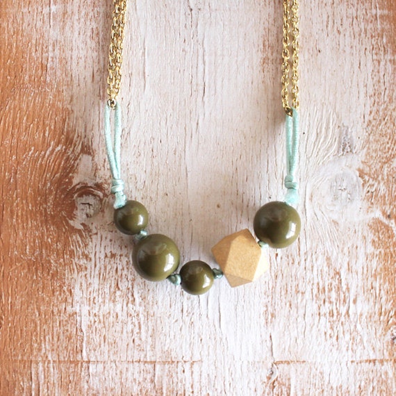 OLIVE GREEN BAUBLES / chunky mixed-media statement necklace w/