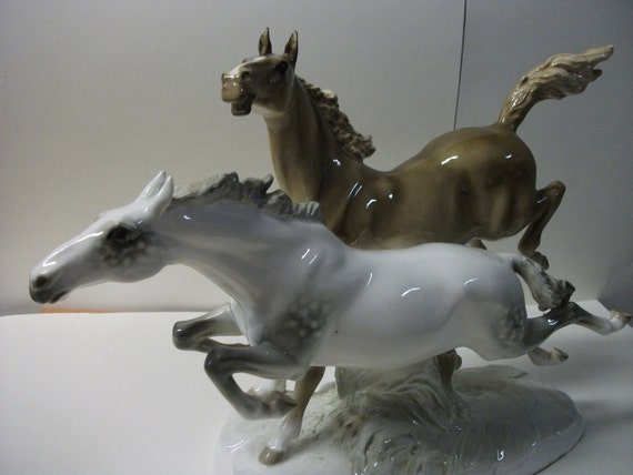 hutschenreuther horse figurines