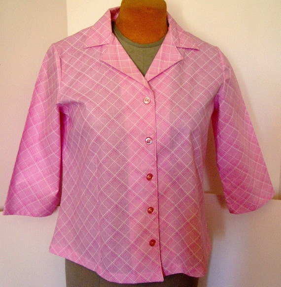 blouses with velcro closures