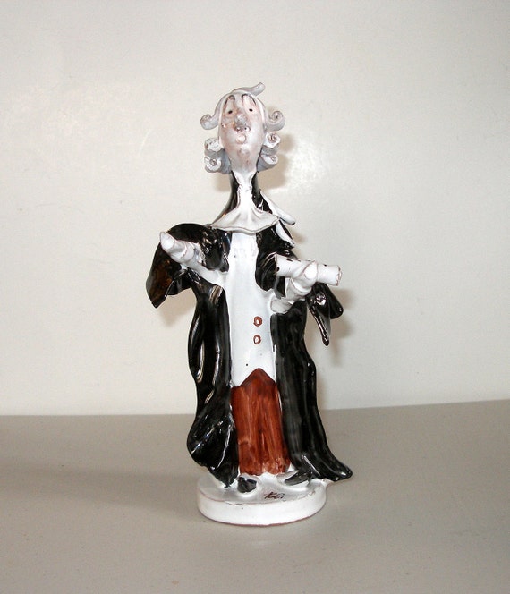 Vintage POLI FIGURINE 8 Tall LAWYER Judge or Barrister
