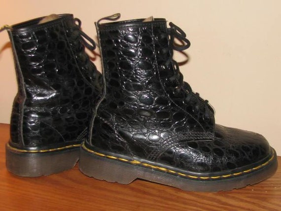 size 4 black patent dr martens