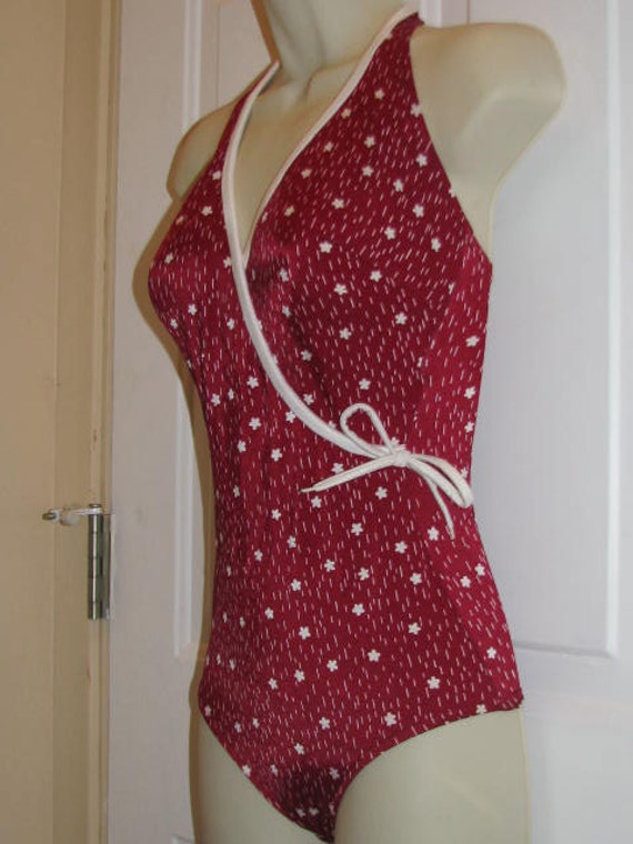 JCPenney SWIMSUIT Halter Size 12 // Bra cup size C Red