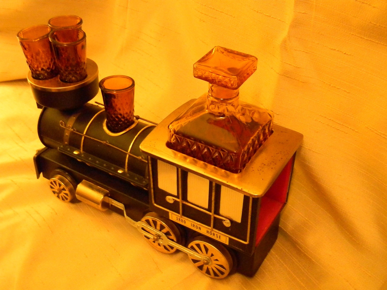 Vintage Iron Horse Musical Train Liquor/Whiskey