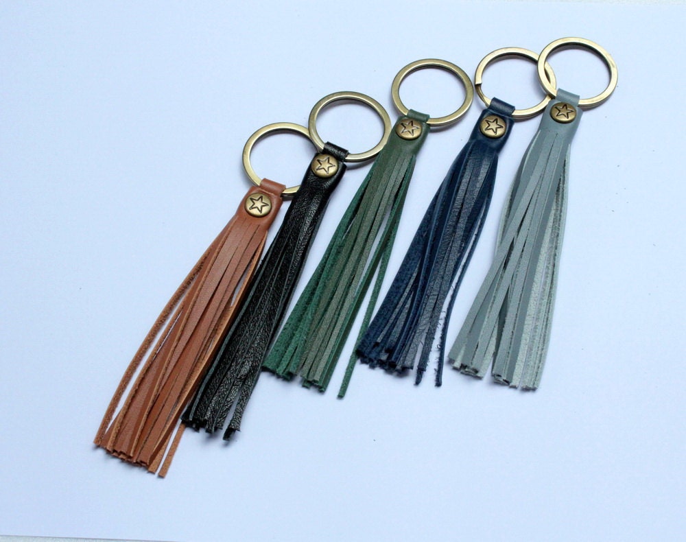 Leather tassel key chain. by AwesomeWomen on Etsy