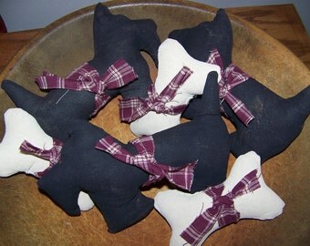 Set of 6 Primitive Grungy Scotty Dogs and Bones Bowl Fillers