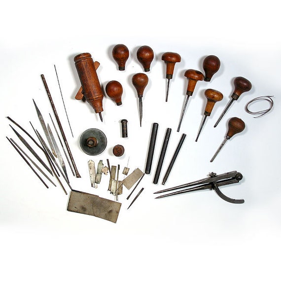 VINTAGE ENGRAVING TOOLS Wonderful Box of Tools Beautiful