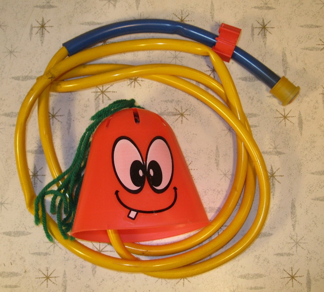 water wiggle hose toy