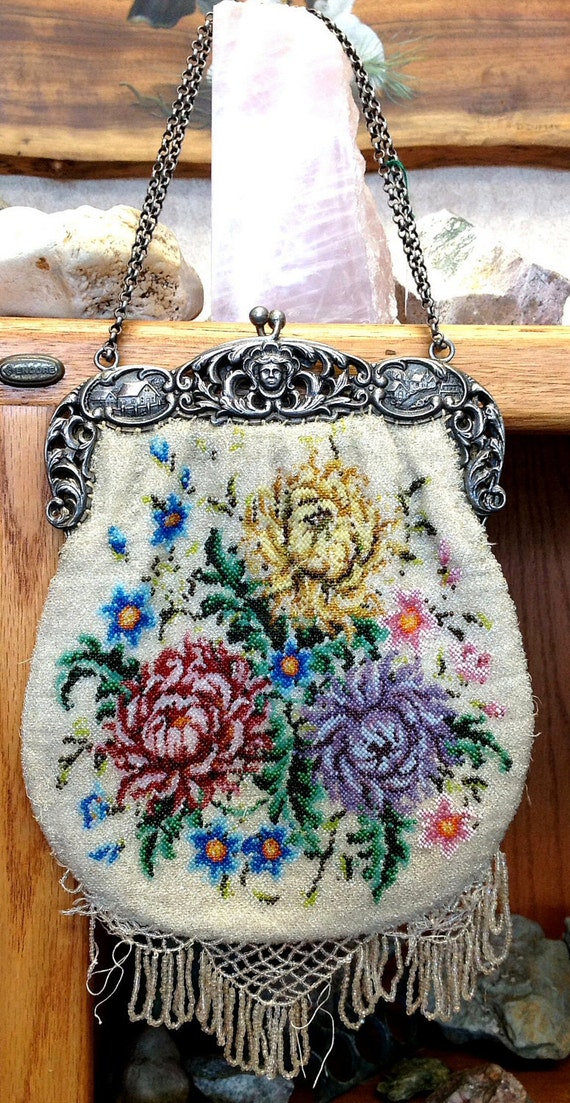 Download Items similar to Vintage Beaded Purse on Etsy