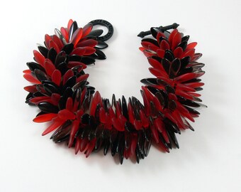 Daggers bracelet with base metal toggle, Czech glass daggers, black finish