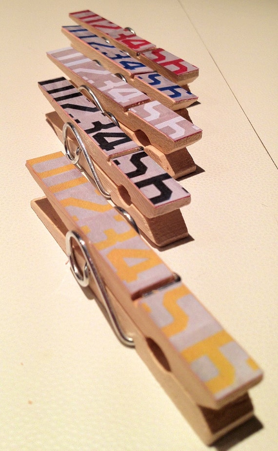 Items similar to Wooden clothespins Numbers on Etsy