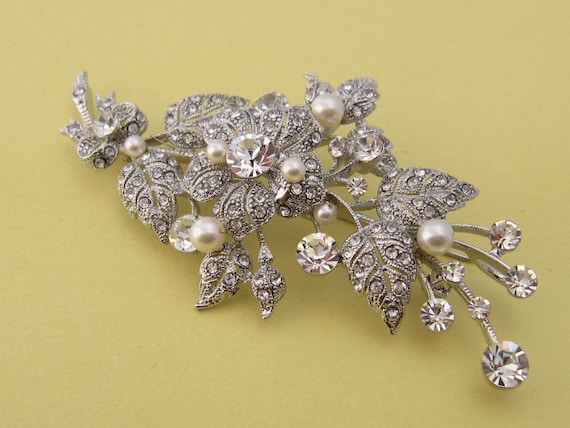 bridal brooches for gowns