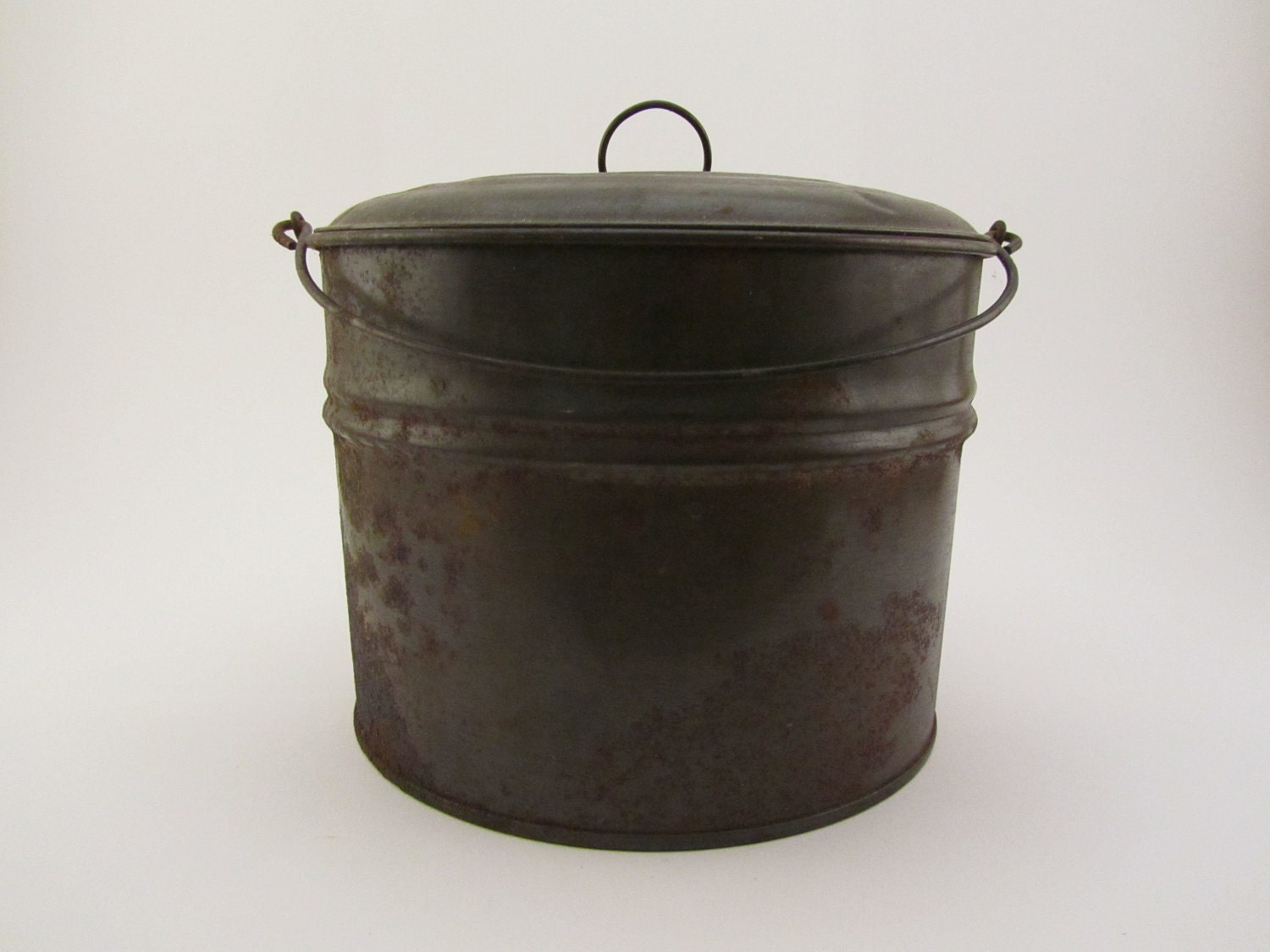 Rustic Vintage Metal Pail with handled lid