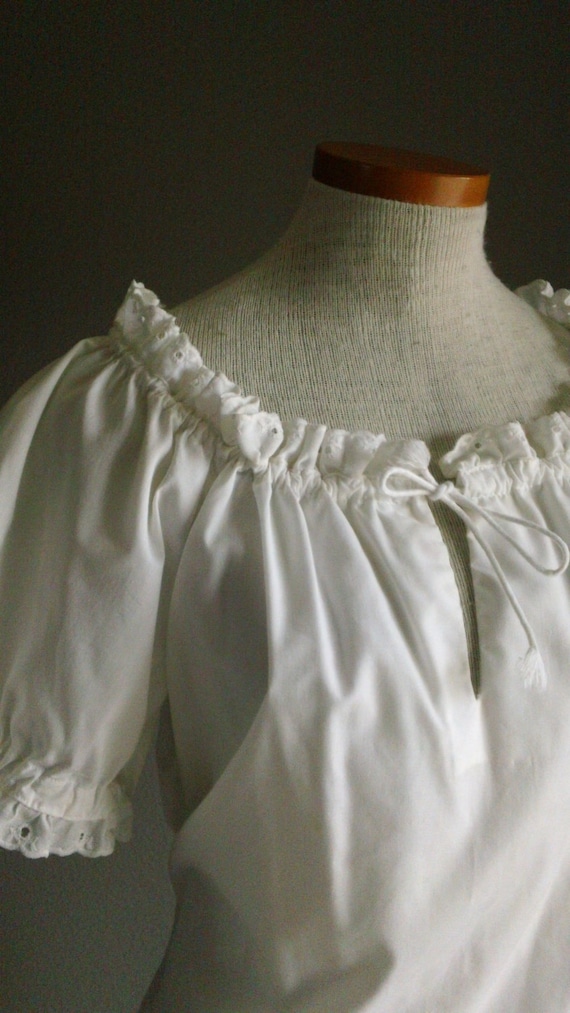 70s White Cotton Drawstring Neckline Peasant Blouse