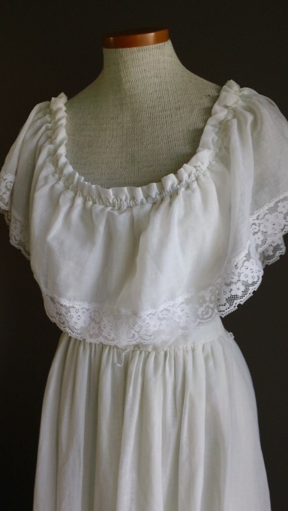 70s White Peasant Neckline Boho Prairie Dress by CompanyV on Etsy