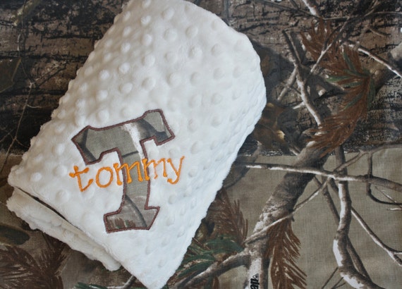 Items similar to Personalized Baby Blanket - Camo Baby shower gift on Etsy