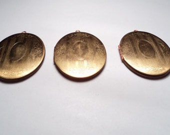 3 - Vintage Ornate oval Floral design lockets - m17