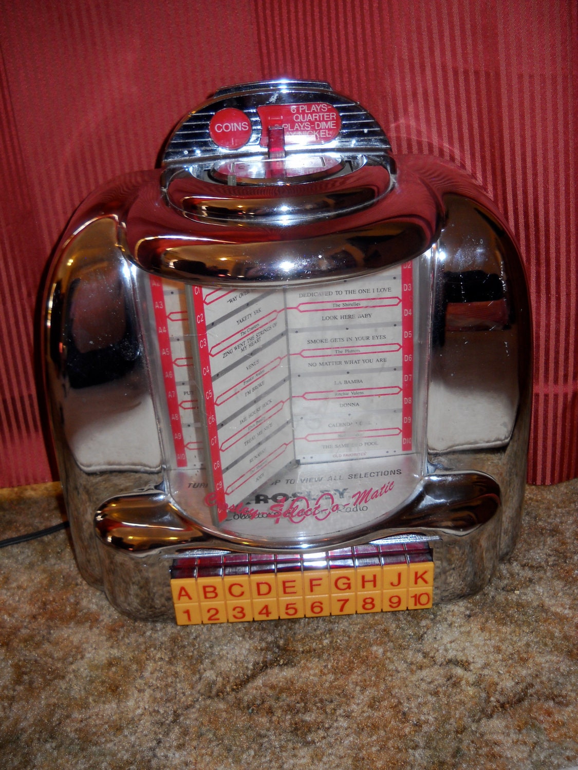 Retro Crosley Limited Edition Nostalgia Radio CR9