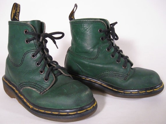 Vintage Kids DOC MARTENS Made In England GREEN Boots