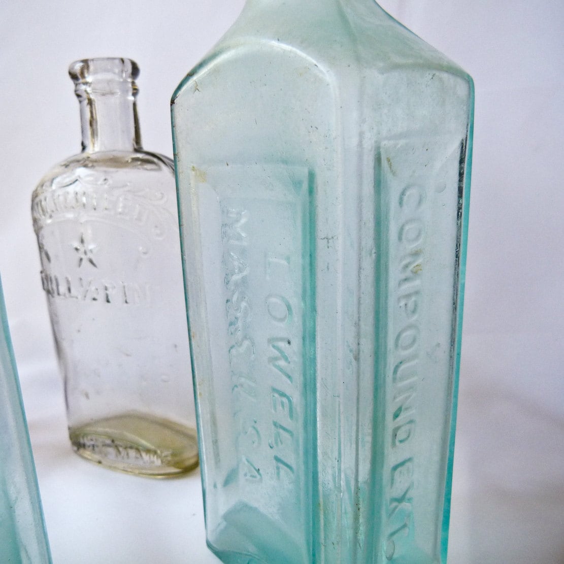 Antique Glass Bottles Lot Of 5 Vintage Mixed Bottles 3229