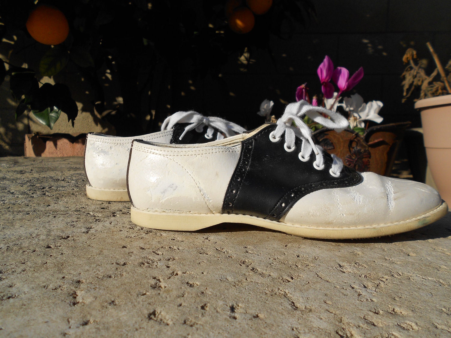 saddle shoes from the 50s