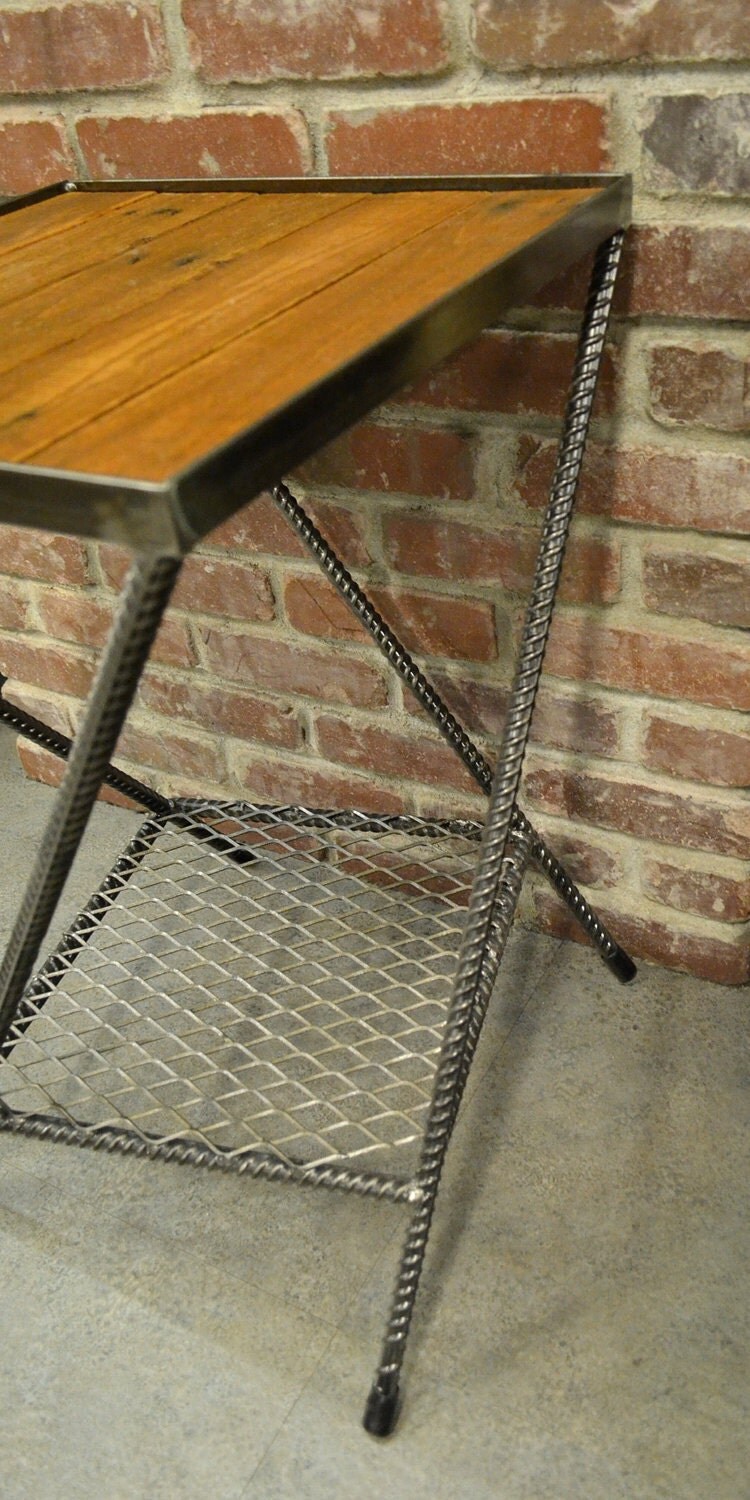 Reclaimed Pallet & Rebar Small Square Primitive Table