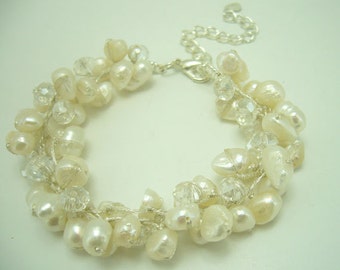White Freshwater pearl,clear crystal bracelet.