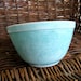 Vintage Pyrex Bowl-turquoise Pyrex bowl