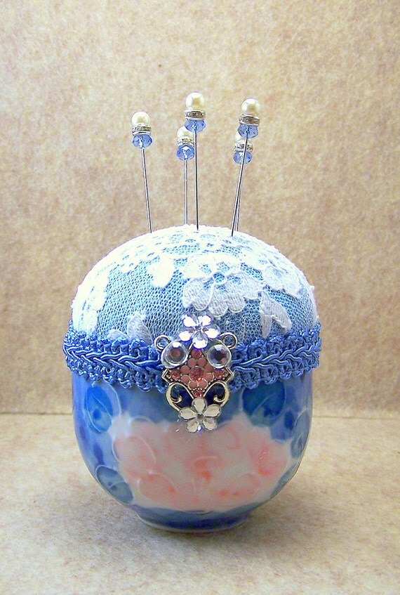 Items similar to Pincushion needlecraft handpainted ...