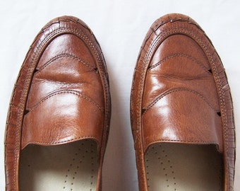 Popular items for woven leather shoes on Etsy