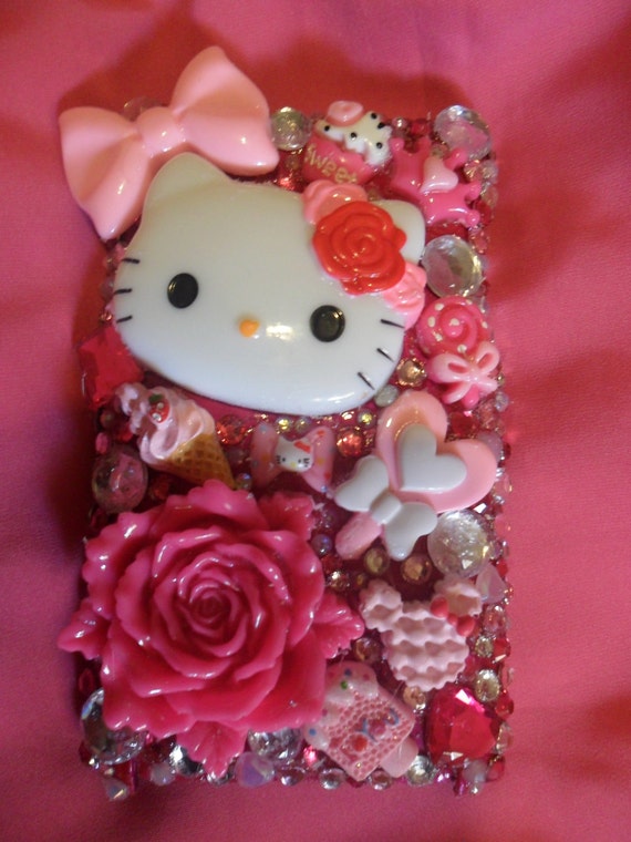 Ipod 2G Hard Case Hello Kitty Blinged Out Case