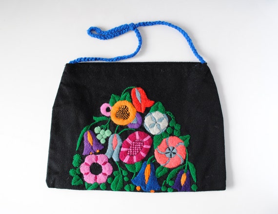 Embroidered Handbag Purse /Clutch Flowers on black bag